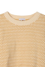 Load image into Gallery viewer, Herringbone Pattern Crew Neck Sweater
